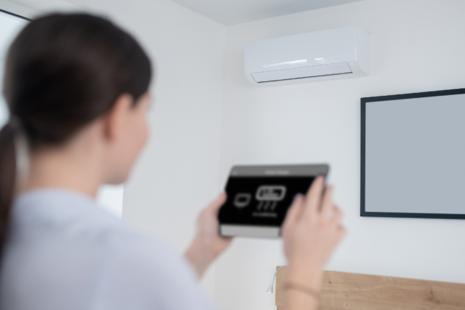 Smart Air Conditioner for Summer Comfort